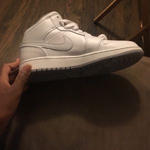 Air Jordan BG Mid